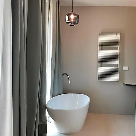 Battimandorlo Hotel Noto
