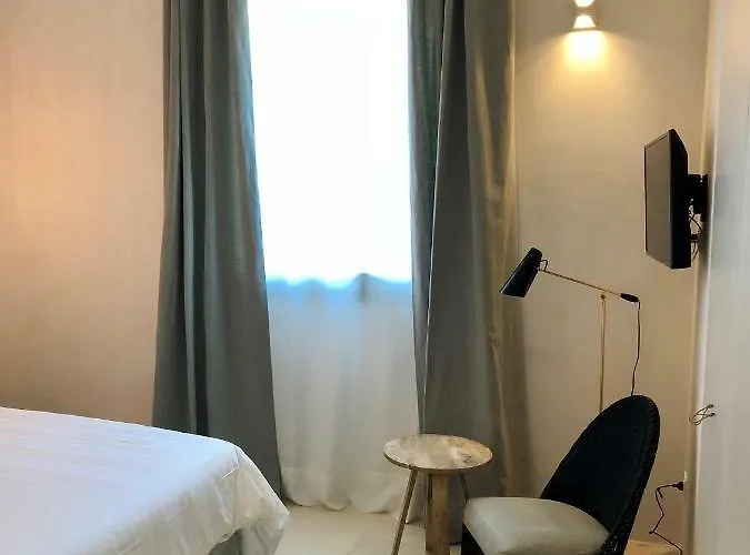 Battimandorlo Hotel Noto